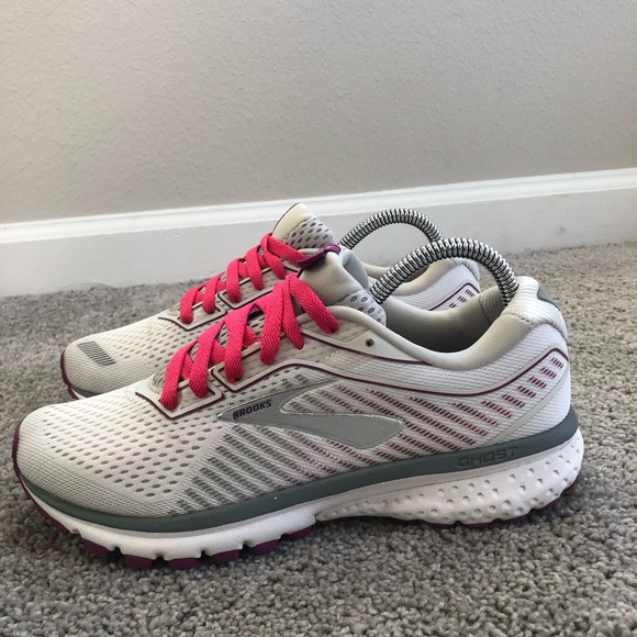 Brooks ghost 12 size 8.5 - Picture 2 of 7